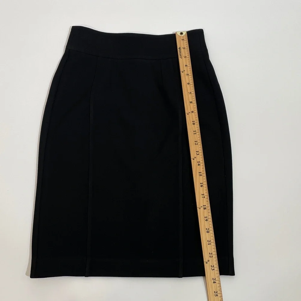 Burberry London Pencil Skirt Size 2 Black Lined EUC